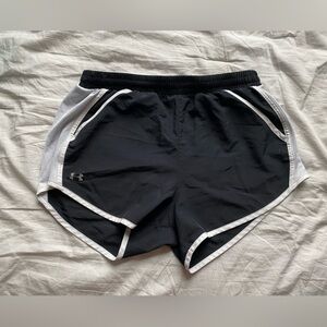 Under Armour Shorts Size S